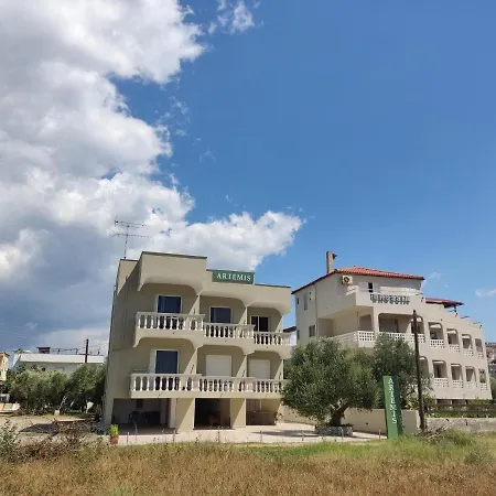 Pansion Artemis * Mavrovouni (Laconia)