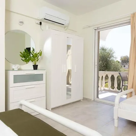 Pansion Artemis Mavrovouni (Laconia)