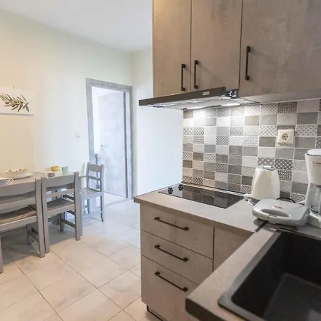 Lägenhet Pansion Artemis