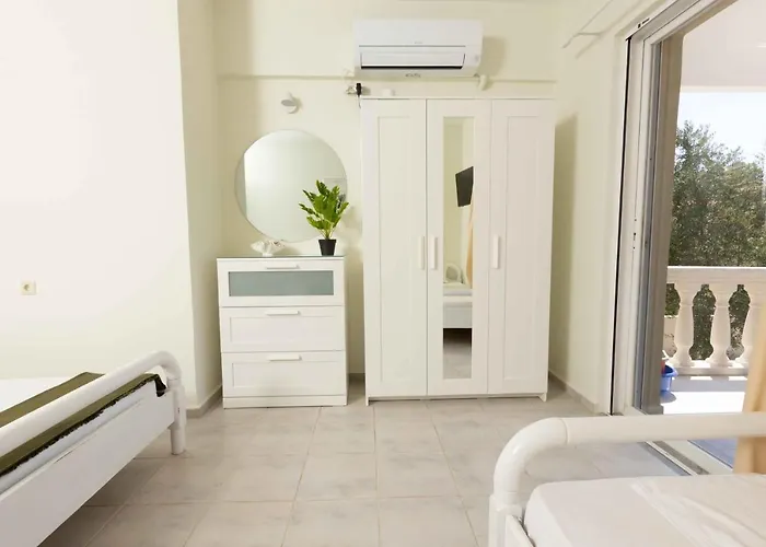 Pansion Artemis 아파트 Mavrovoúnion