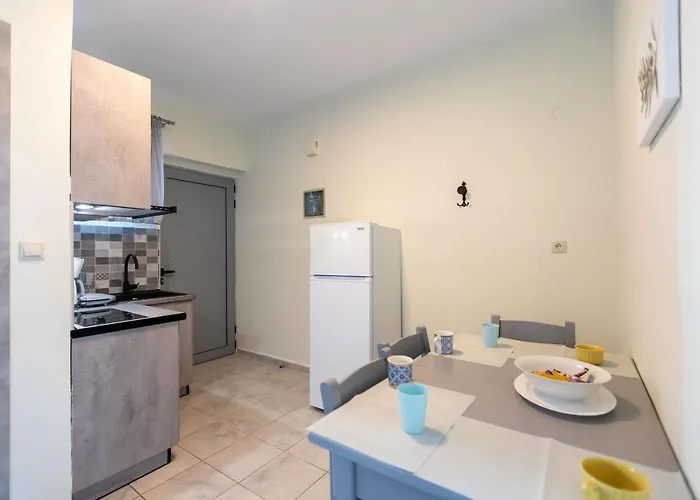 Pansion Artemis Mavrovoúnion