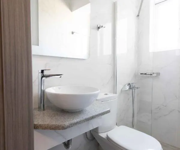 Pansion Artemis Mavrovoúnion